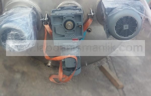 Karıştırıcı – 5 tonluk vaks jole sıvı karıştırıcı – Paslanmaz Çelik – Özel İmalat